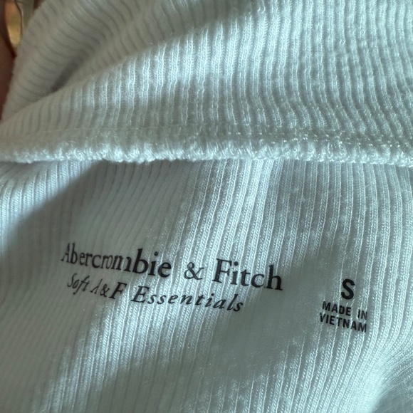 Abercrombie Soft Af Mock Neck - Picture 3 of 3